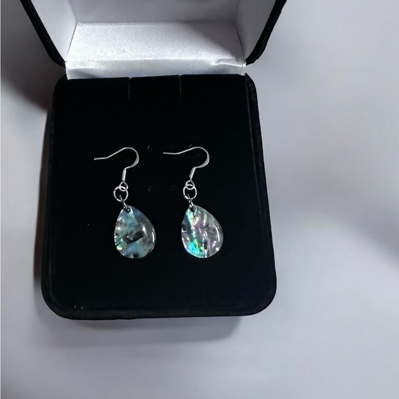 New shell pattern dangle earrings - Picture 2 of 4